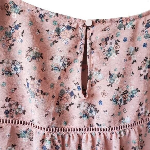 Love & Legend | Floral  & Flouncy Ruffle Sleeve - Picture 6 of 9